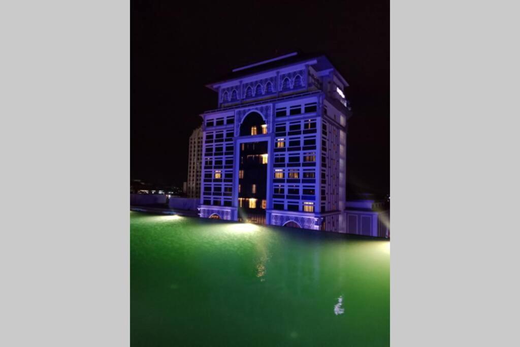 Mizrai Troika Homestay With Kota Bharu City View Екстериор снимка